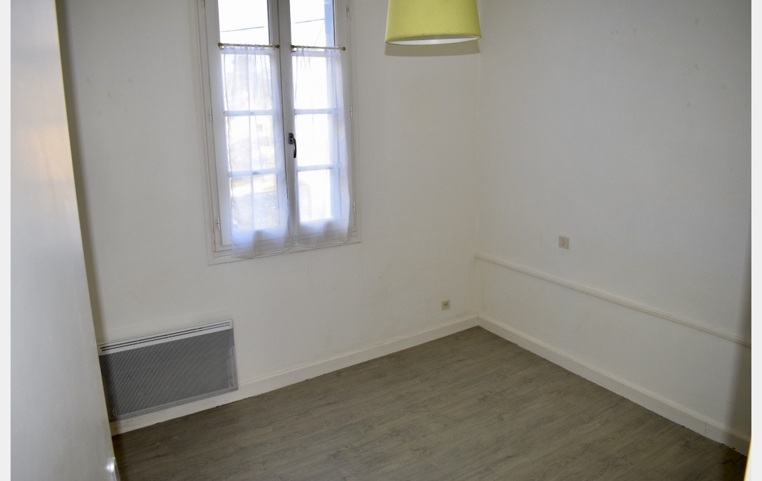 AGENCE DORDOGNE VALLEE : Appartement | ARGENTAT-SUR-DORDOGNE (19400) | 40 m2 | 365 € 