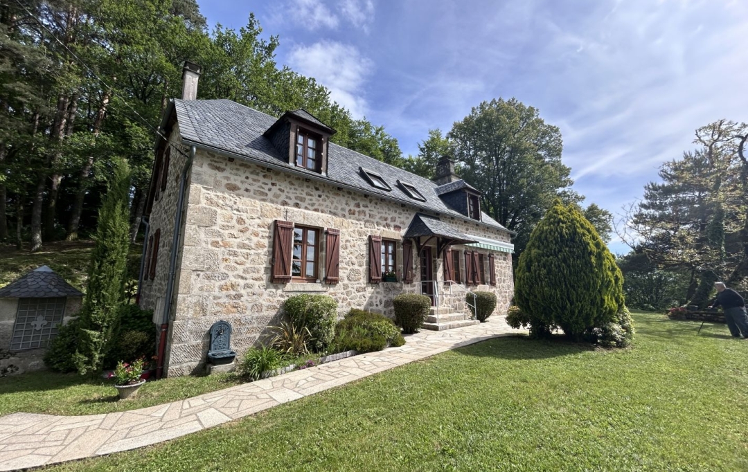 AGENCE DORDOGNE VALLEE : House | SAINT-MARTIN-LA-MEANNE (19320) | 112 m2 | 241 500 € 